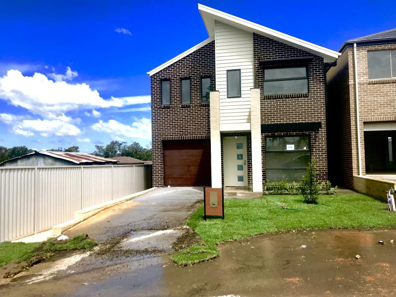 56 Mary Ann Drive, Glenfield, NSW 2167