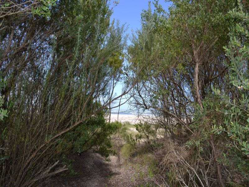 68 Surf Parade, Inverloch, Vic 3996 Property Details