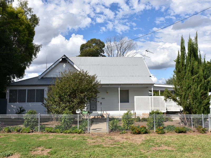 300 Auburn Street, Moree, NSW 2400