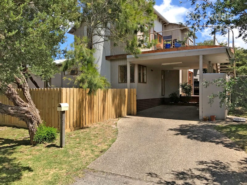 222 Surf Parade, Inverloch, Vic 3996 Property Details