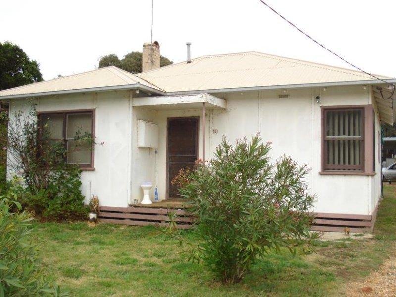 10 Brown Street, Maryborough, VIC 3465