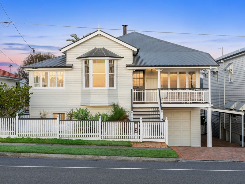 120 Shorncliffe Parade, Shorncliffe, Qld 4017 House for Sale