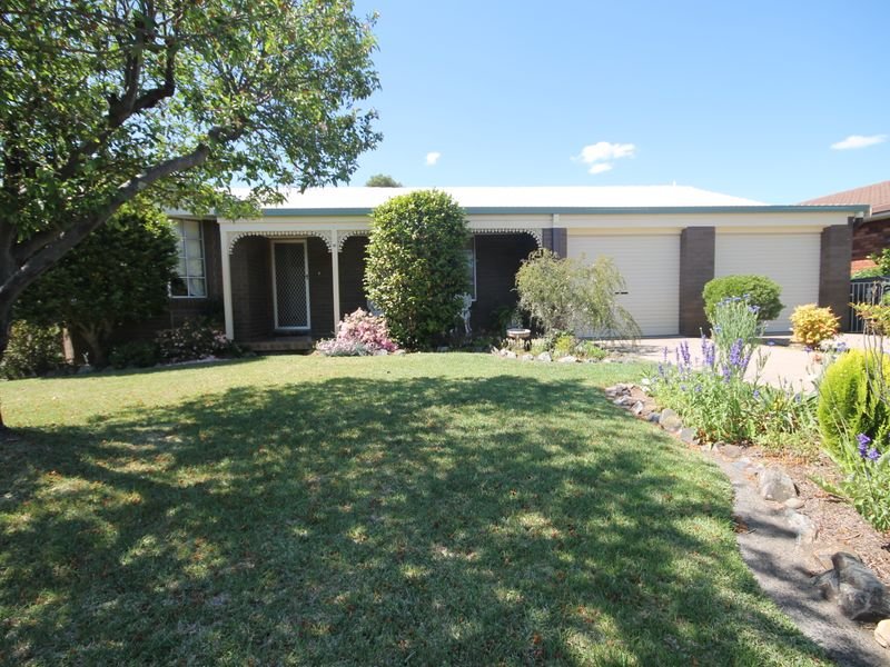 32 Sapphire Street, Inverell, NSW 2360 Property Details