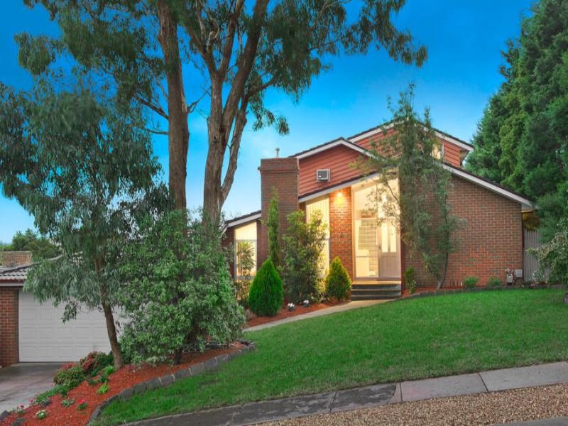 4 Balmoral Circuit, Eltham, Vic 3095 Property Details