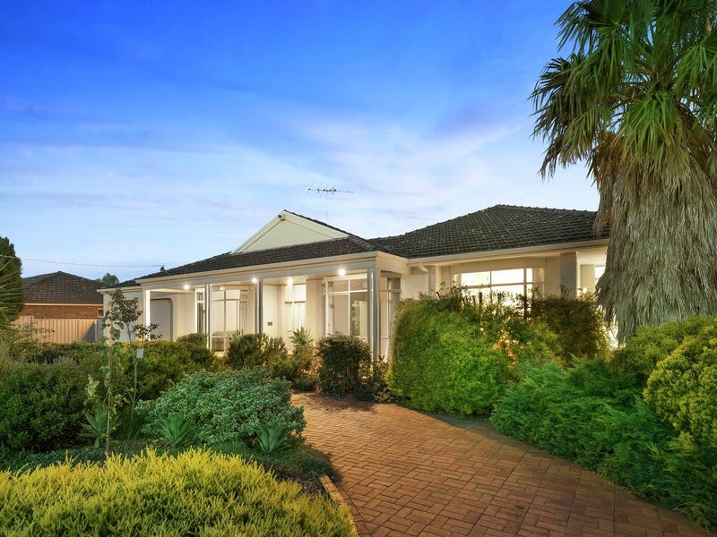 40 Glencairn Drive, Greenvale, VIC 3059