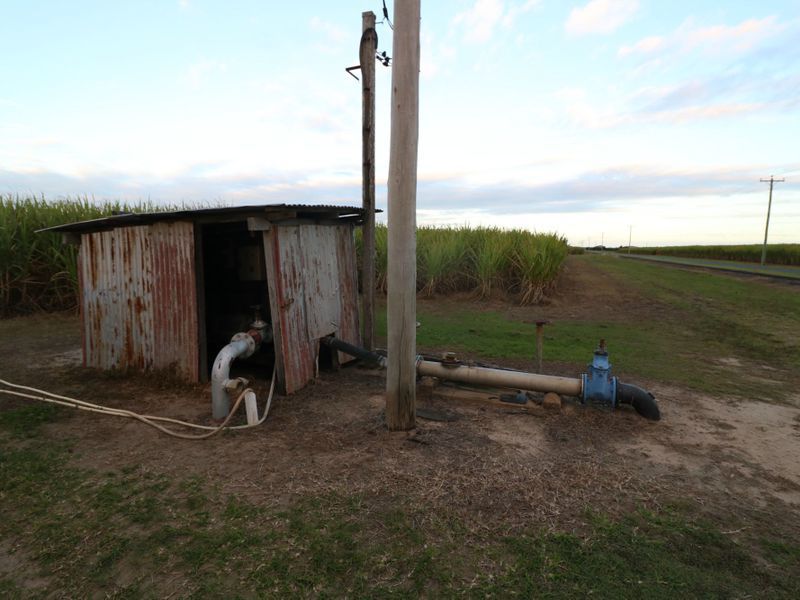 424 Lindemans Road, Moore Park Beach, QLD 4670