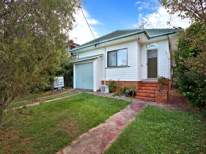 11 John street, Redcliffe, Qld 4020 Property Details