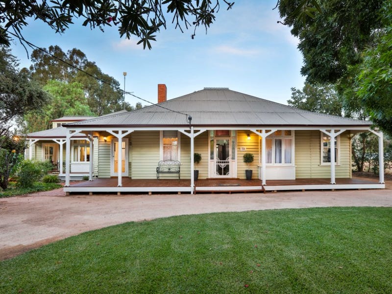 721 Cureton Avenue, Nichols Point, VIC 3501