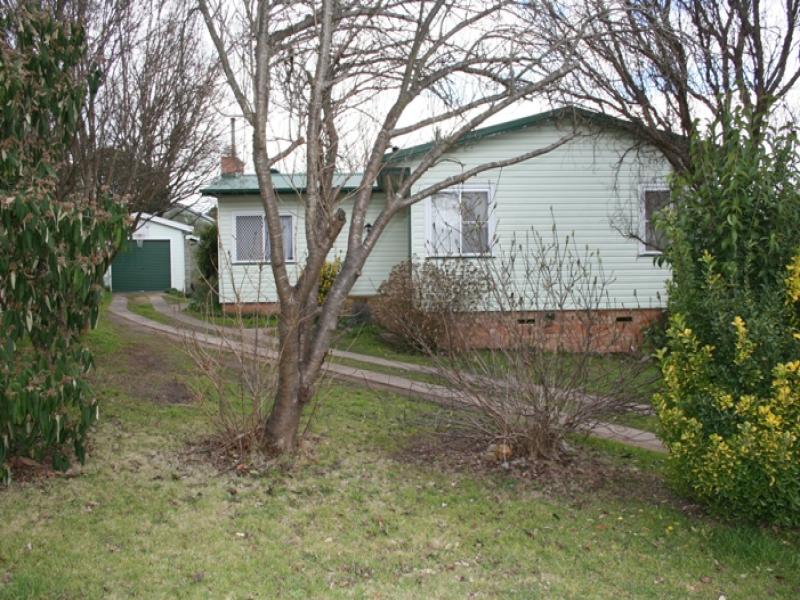7 College Ave, Armidale, NSW 2350 Property Details