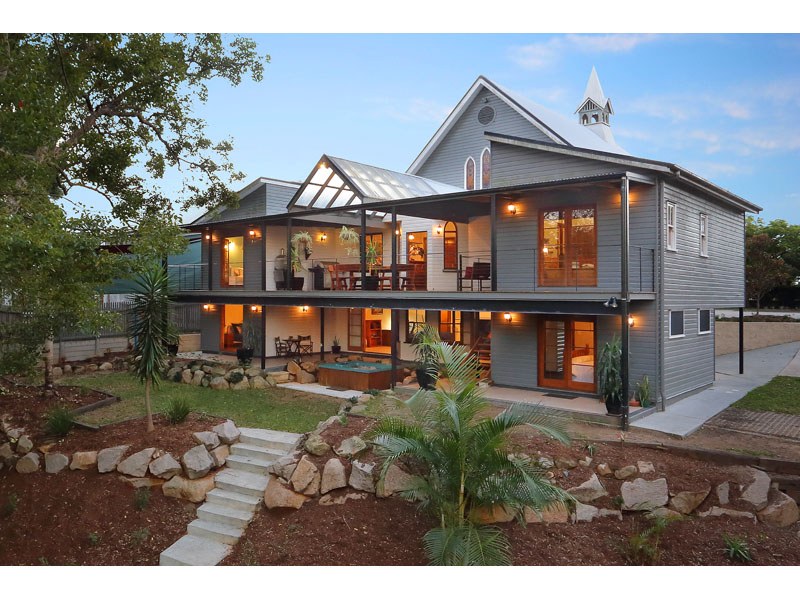 24 Ashton Street, Wynnum, Qld 4178 Property Details