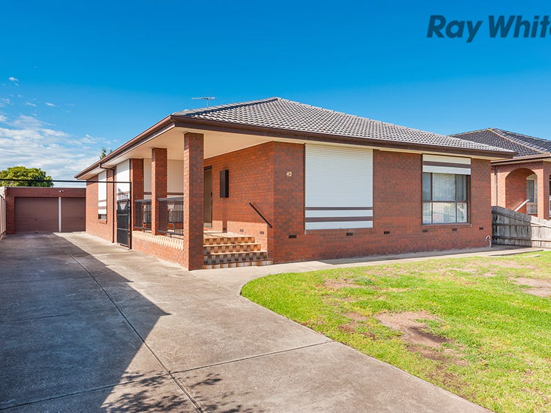 42 Shakespeare Drive, Delahey, Vic 3037 Property Details