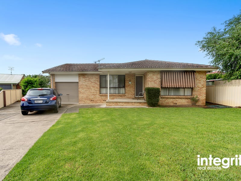 2 Ramsey Grove, Bomaderry, NSW 2541 Property Details