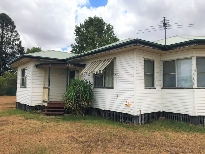 16 New England Highway, Allora, Qld 4362