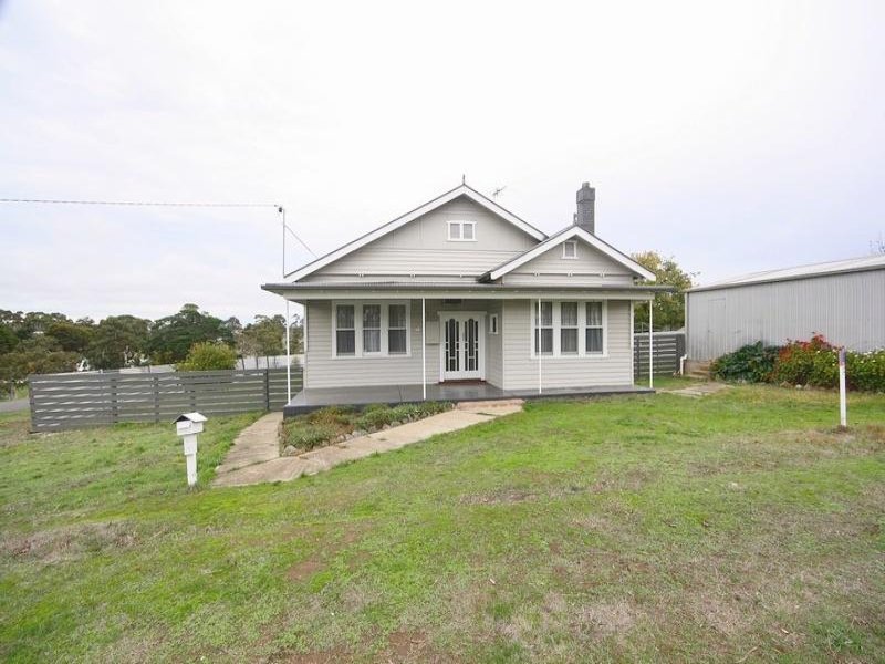 43 Montgomery Street, Skipton, Vic 3361 Property Details