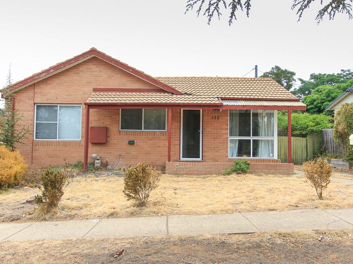 132 Captain Cook Cres, Narrabundah, ACT 2604
