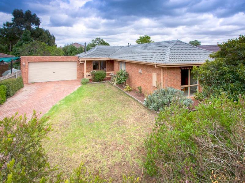 15 Dunrossil Drive, Sunbury, Vic 3429 - Property Details