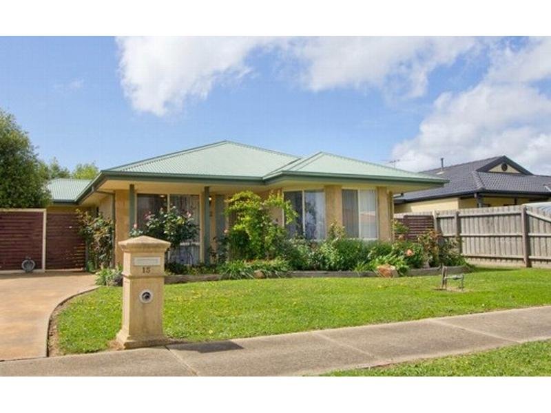 15 Robin Hill Drive, Mornington, Vic 3931 Property Details
