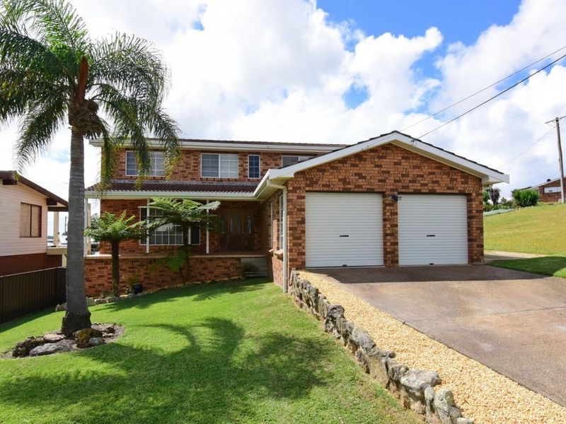 6 Bartlett Drive, Greenwell Point, NSW 2540
