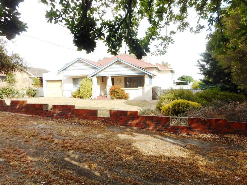 18 Kobeelya Avenue, Katanning, WA 6317 Property Details