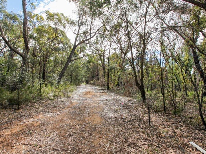 10 Victoria Street, Balmoral, NSW 2571