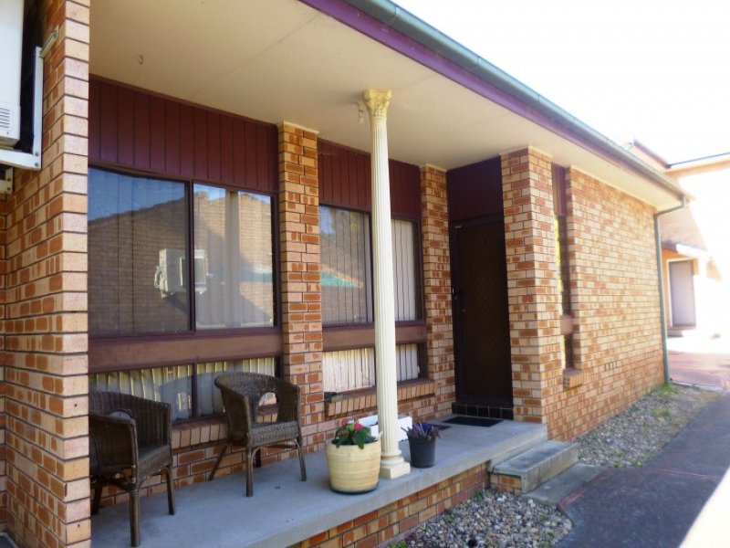 41 Griffiths Street, Oak Flats, NSW 2529