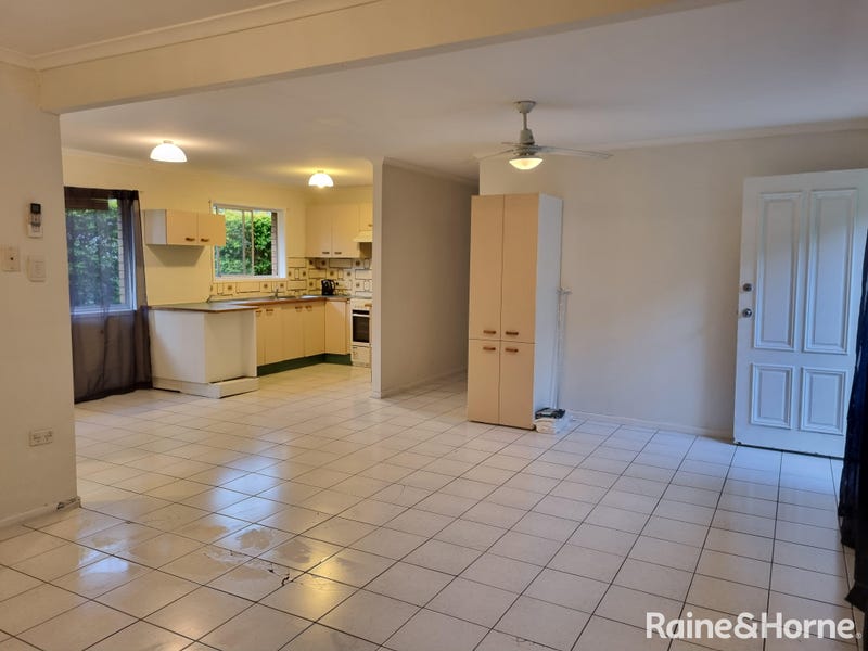2 Glen Noble Avenue, Redbank Plains, QLD 4301