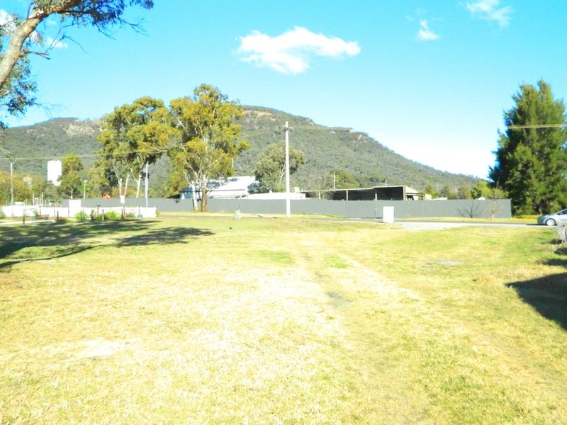 13 Lloyd Avenue, Kandos, NSW 2848