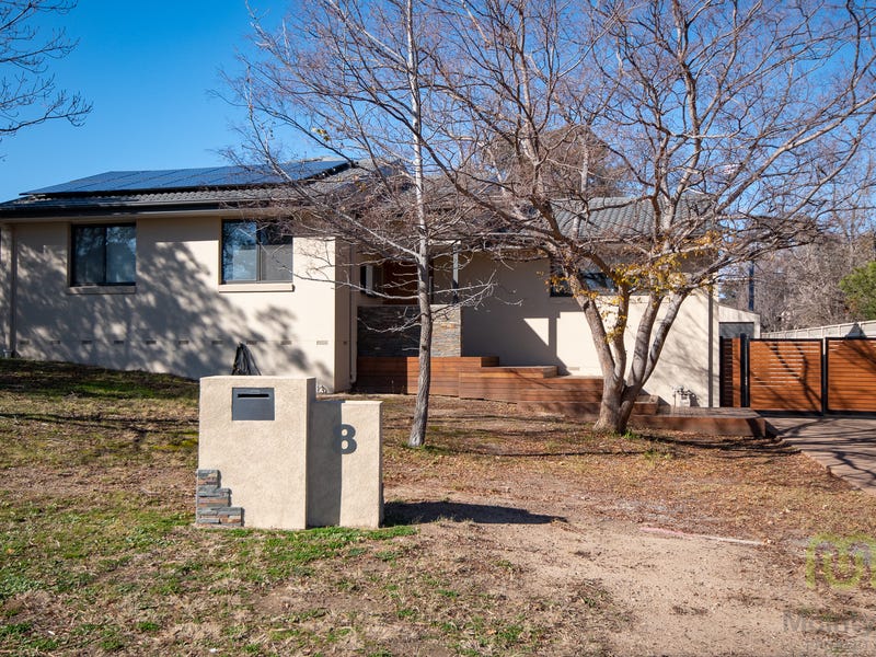 8 Sinclair Street, Kambah, ACT 2902