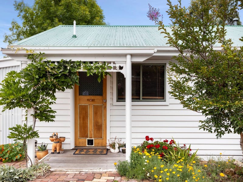 2/86 Duke Street, Daylesford, Vic 3460 Unit for Sale