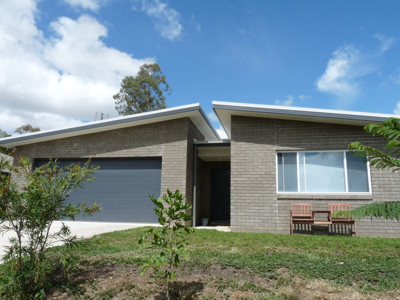 9 Rocklea Drive, Southside, QLD 4570