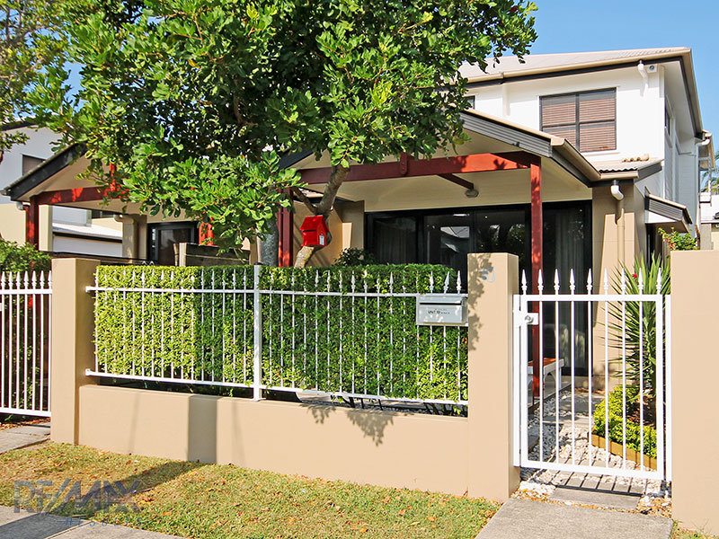 10/16 Park Street, Hawthorne, Qld 4171 Property Details