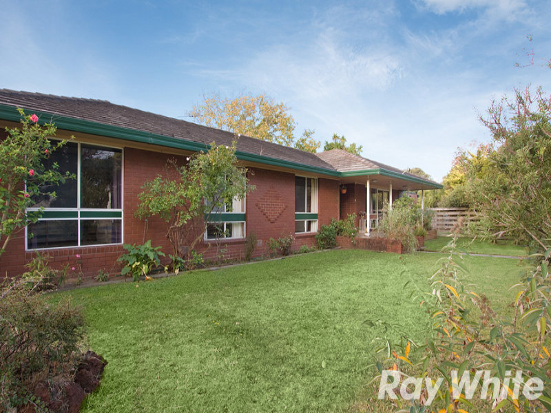39 Rogers Street, Pakenham, Vic 3810 Property Details