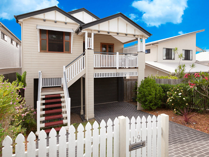 19 Ellington Street, Tarragindi, QLD 4121