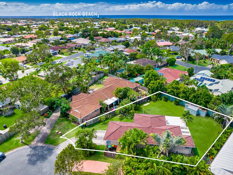 4 Kippax Place, Pottsville, NSW 2489 Property Details