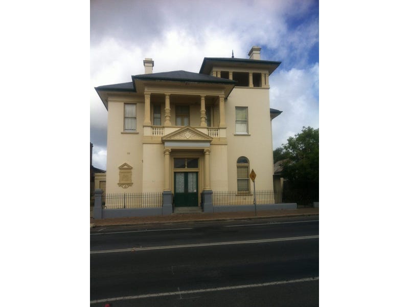 305 Rouse Street, Tenterfield, NSW 2372 House for Sale