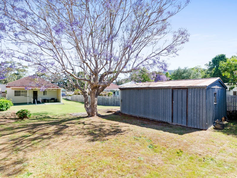 15 Stanhope St, Woonona, NSW 2517 Property Details