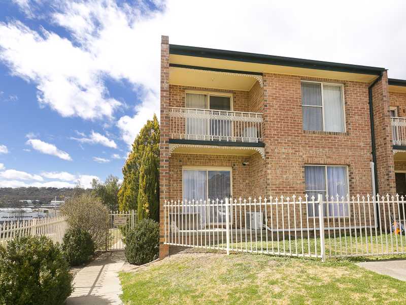 1/4446 Carrington Street, Queanbeyan, NSW 2620 Property Details