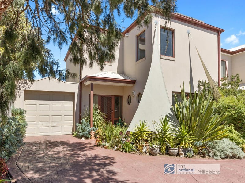 7/83 Chapel Street, Cowes, Vic 3922 Property Details