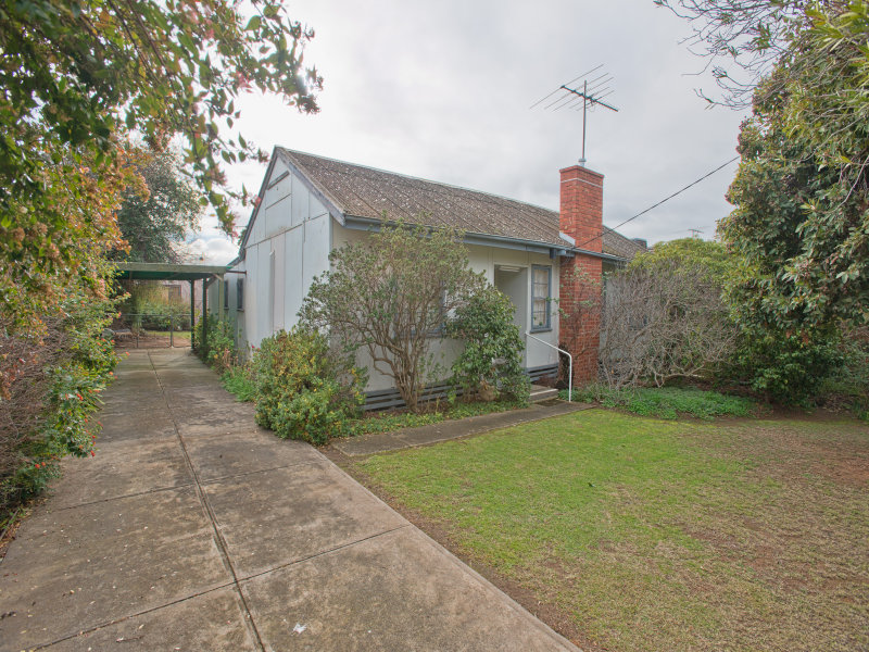 56 Masons Lane, Bacchus Marsh, VIC 3340