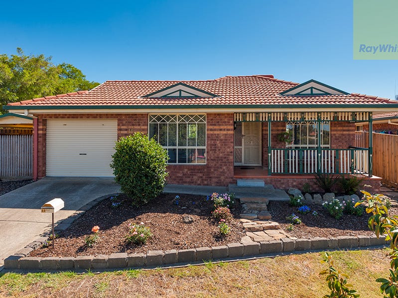 11 Smeaton Court, Craigieburn, VIC 3064 - Realestate.com.au