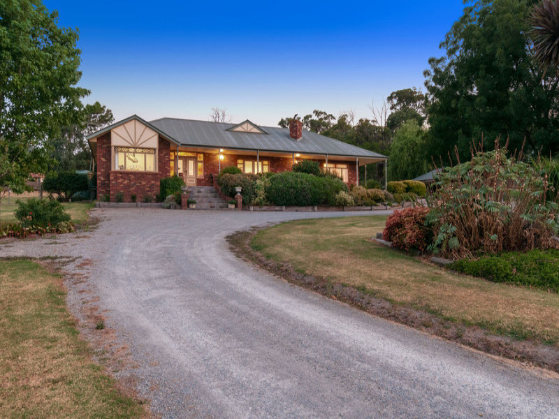 13 Glasgow Road, Kilsyth, VIC 3137