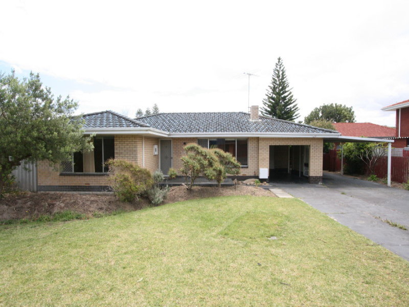 4 Sloan Street, Rockingham, WA 6168 Property Details