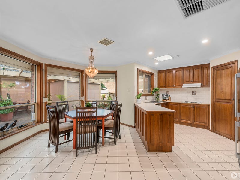 5 Warwick Grove, Morphett Vale, SA 5162