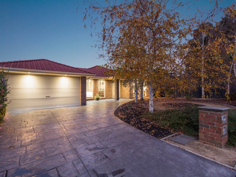 16 John Street, Langwarrin, Vic 3910 Property Details