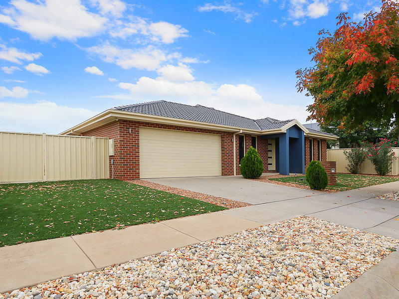 4 Weary Dunlop Drive, Benalla, VIC 3672
