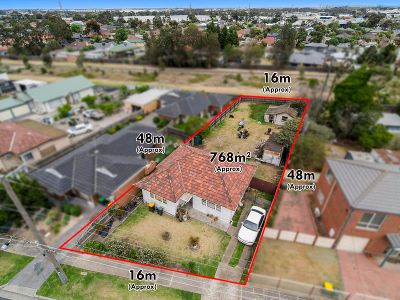 93 Cypress Avenue, Brooklyn, VIC 3012