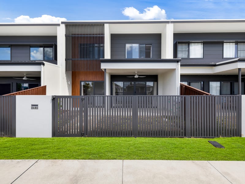 48 Village Green Boulevard, Palmview, Qld 4553 Property Details