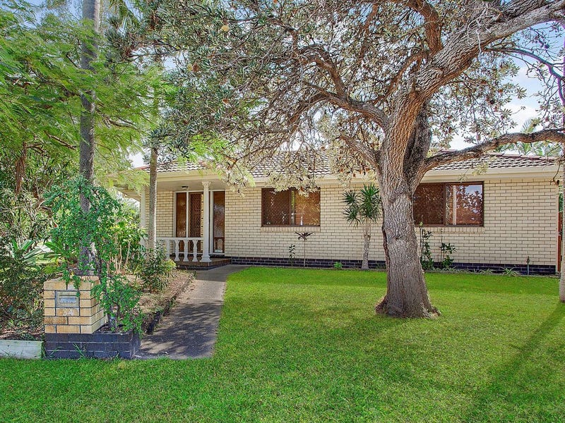 54 Arcadia Drive, Mermaid Waters, QLD 4218