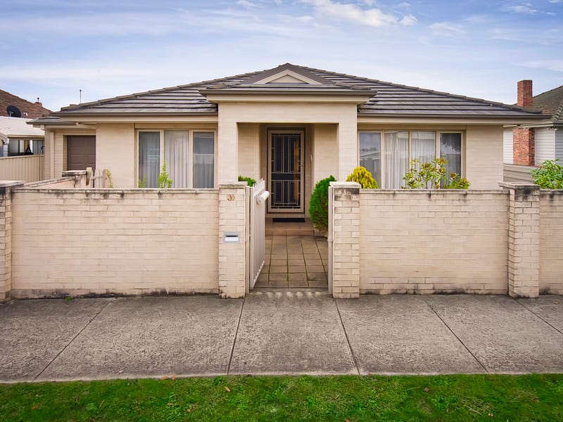 30 Lawrence Street, Alfredton, Vic 3350 Property Details