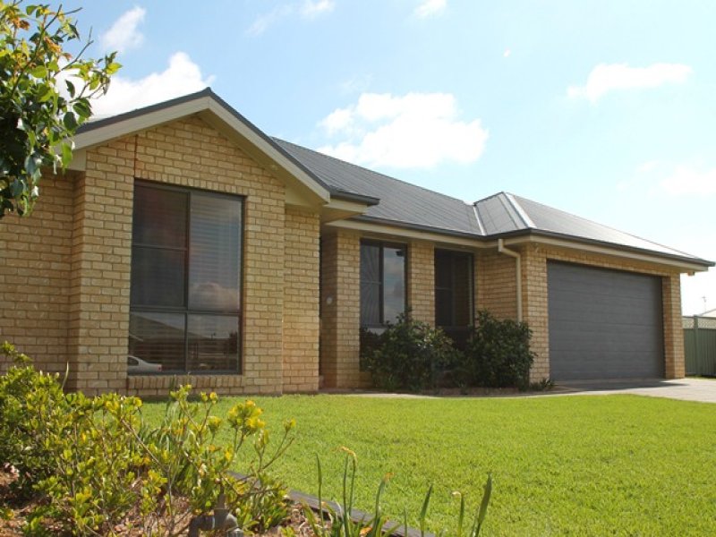 16 Holmwood Drive,, Dubbo, NSW 2830 Property Details